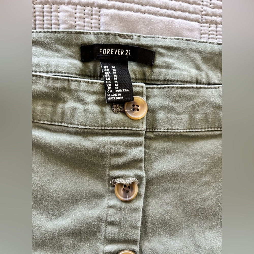 Forever 21 Women’s Skirt Green Small